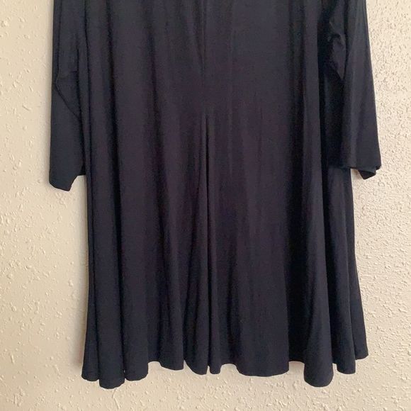 Tahari cut and sew knits tunic 2X - Picture 6 of 6